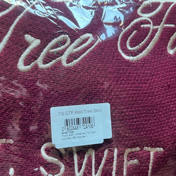 Taylor Swift Christmas Tree Farm Tree Skirt Holiday Decor RARE CTF Authenic - Picture 6 of 6